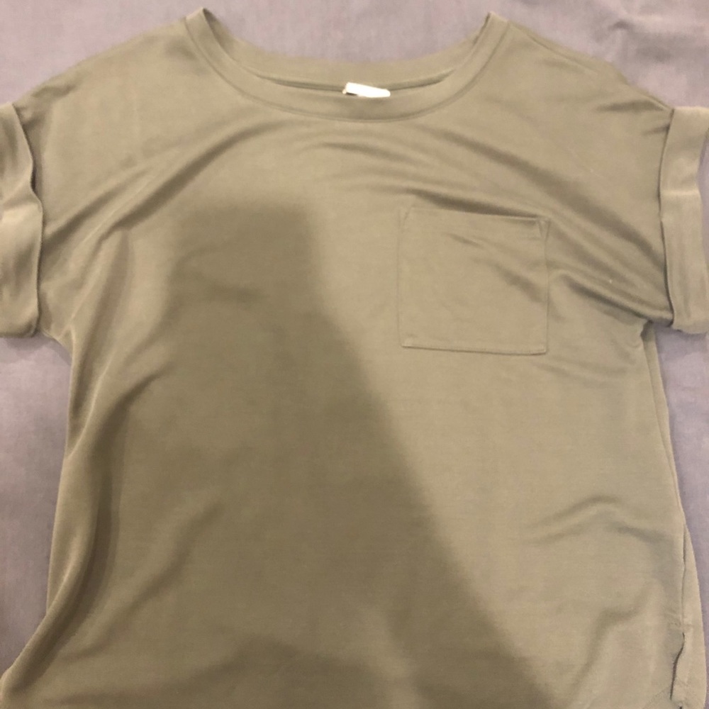 Green t shirt